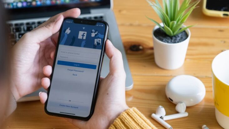 Erste Entscheidungen zu Datenschutz-Klagen gegen Facebook